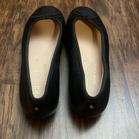 One day only! EUC KATE SPADE NEW YORK Honey Ballet Flats Bows Black Leather 9 - Picture 7 of 16